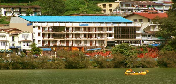 Classic The Mall - Lake Facing